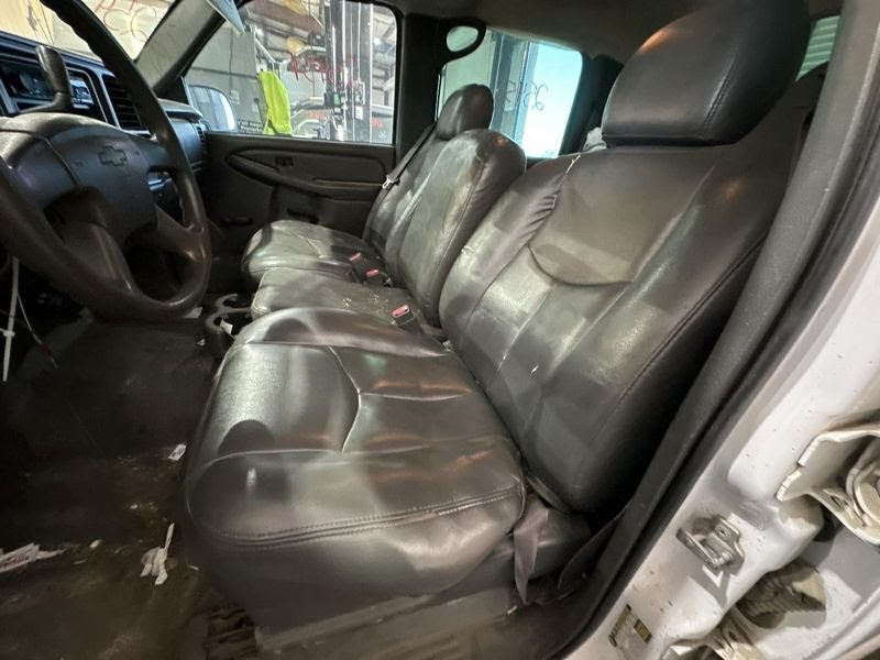 2005 GMC TRUCK-3500 SERIES (2001 DOWN) Used Seat Cushion - LH, manual, vinyl, w/o passenger side seat sensor - Seat Cushion Lower - Black