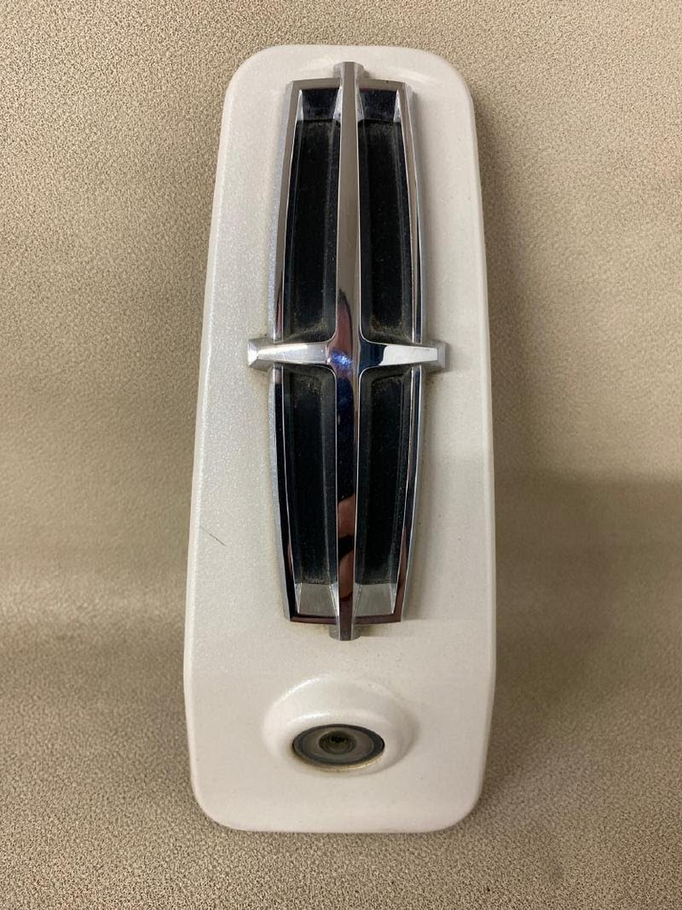 2014 LINCOLN OTHER - TOWN CAR Used Backup Camera