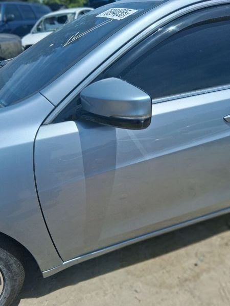 2017 Acura TLX Used Mirror, Door (heated, signals), US market, w/o automatic dimming; LHSILVER