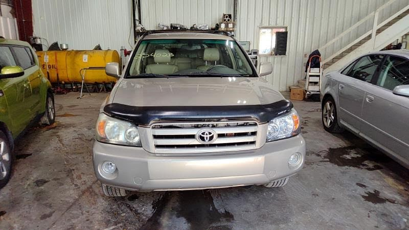 2006 TOYOTA HIGHLANDER Used Radiator 3.3L, VIN P (5th digit), (6 cylinder, 3MZFE engine), tow package - Part: 87050-48130