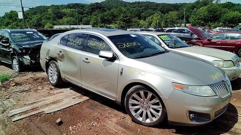 2009 LINCOLN MKS Used Bumper Assy (Front) includes cover (fog lamps), park assist, adaptive cruise