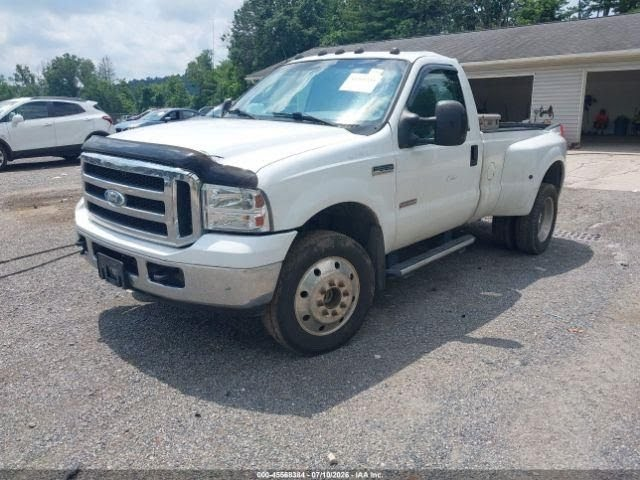 2003 FORD TRUCK-F250 SUPER DUTY (1999 UP) Used Seat Belt Front bench seat, split, (40/20/40), driver, retractor, Super Cab, integral seat mounted retractor Black