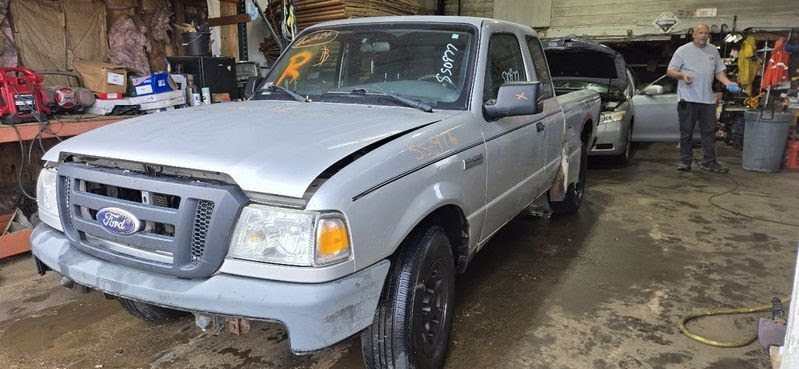 2011 FORD RANGER Used Steering Knuckle (see also Knee & Strut) 4x2, torsion bar suspension, LH