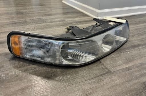 2004-CADILLAC SEVILLE (INCL STS)-Headlight Assembly-RH - Part No - 19208062