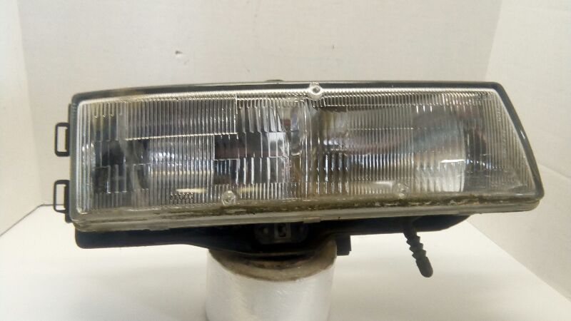 1991 Eagle 2000 GTX  Headlight Assembly Right