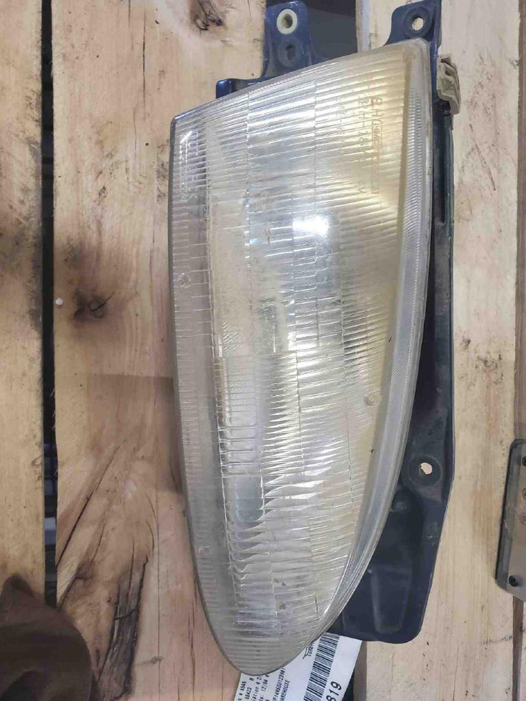 1995 Hyundai Accent  Headlight Assembly Sdn Right