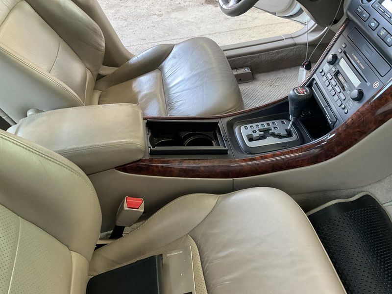 2001 Acura CL Console, Front floor, (leather armrest), (AT)
