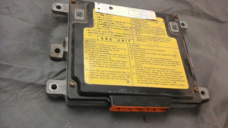 1991 - Acura Integra - Used - Chassis Control Computer ABS, (RH quarter panel), Htbk (3 Dr)
