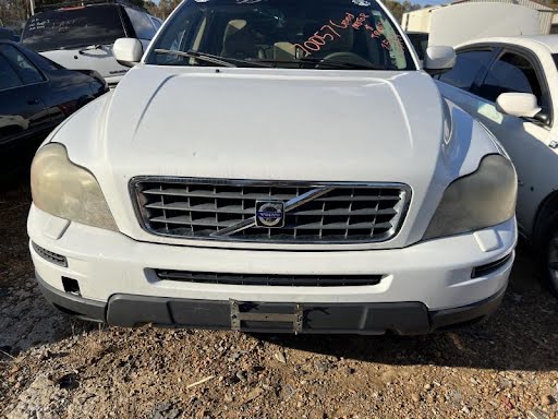 2008 - VOLVO XC90 - Used - Bumper Assy (Front) includes cover - headlamp washers