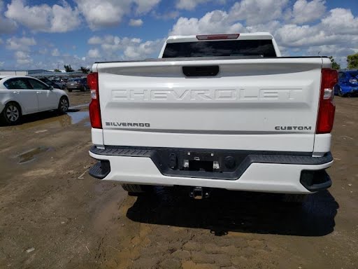 2022 CHEVY TRUCK-SILVERADO 1500 (1999 UP) Used Tailgate/Trunk Lid w/o multifunction tailgate; (opt QK1), w/o power tailgate; opt UVC (base rear view camera) - 85526194 - WHITE