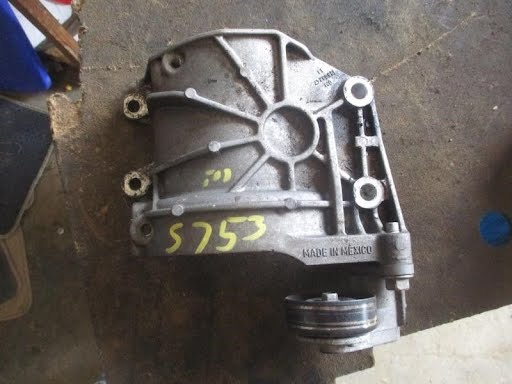 2006 - GMC TRUCK-ENVOY XL - Used - A/C Compressor Bracket - 5.3 - 12593247