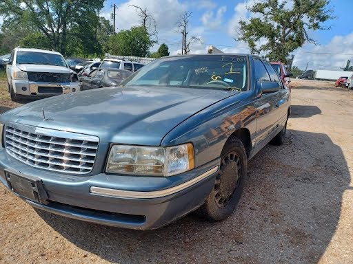 1999 - CADILLAC DEVILLE (1980 UP) - Used - Hub - Front, rear drum brakes