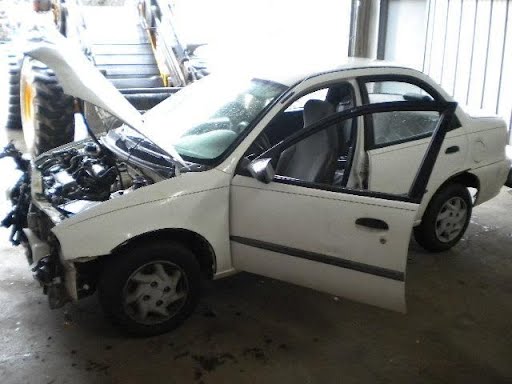 2000 - CHEVY METRO - used - Glass Front Door - Driver