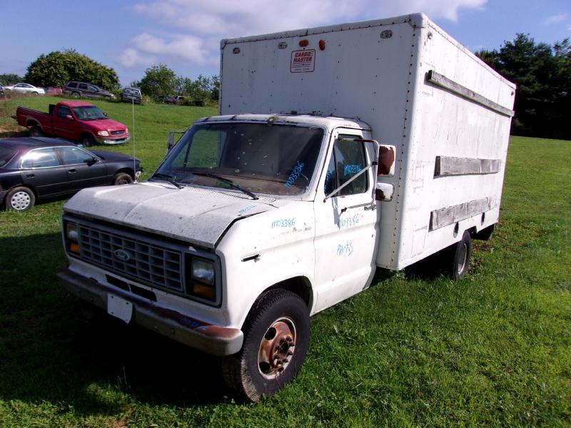 1987 - FORD VAN E350 - Used - Radiator - 8 cylinder, gasoline, 30-1/4" wide, 2-5/8" thick