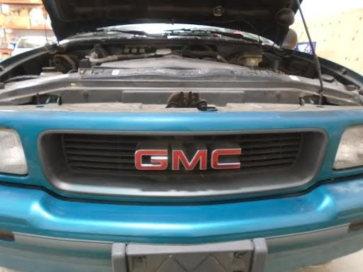 1994 - CHEVY S10/S15/SONOMA - Used - Grille - GMC, composite headlamps, painted