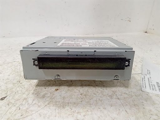 2004 VOLVO 40 SERIES Used Radio/CD (see also A/C Control or TV Screen) 5 cylinder (VIN MS, 4th and 5th digit), disc player, audio, CD player (single)