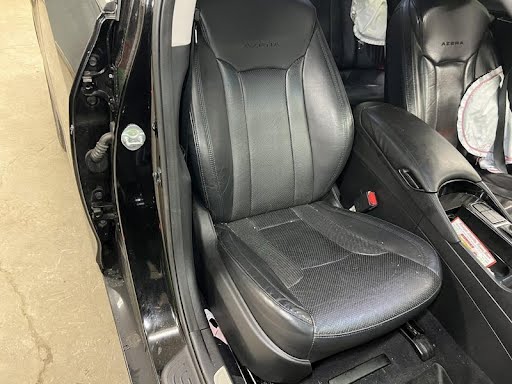 2015 - HYUNDAI AZERA - used - Seat Front - (air bag), (leather), (electric), (heated and cooled), RH