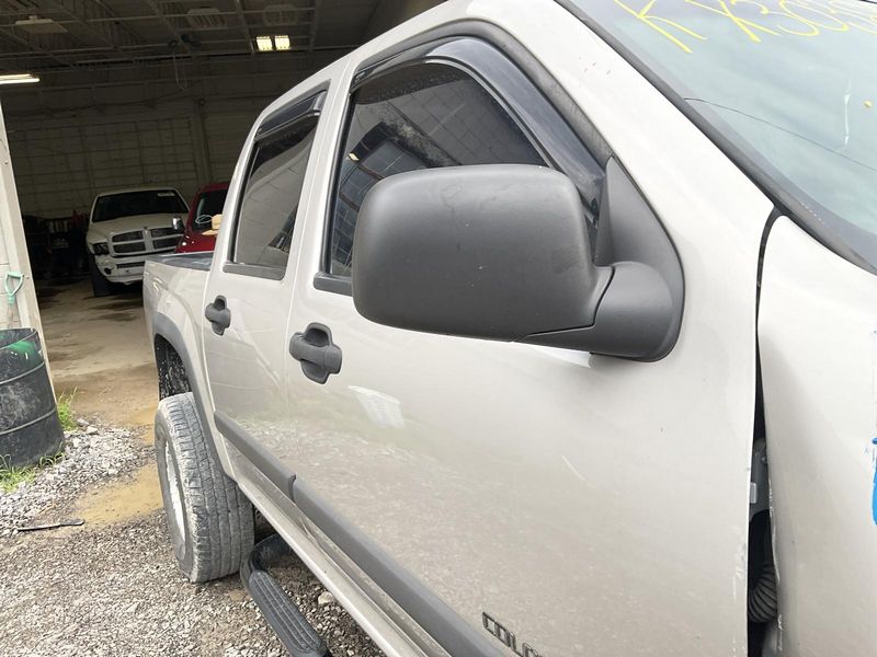 2005 - CHEVY TRUCK-COLORADO - used - Mirror Door - power RH