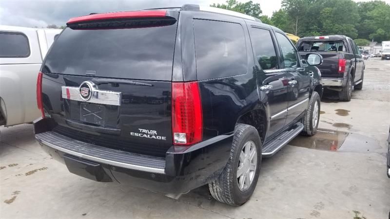 2012 - CADILLAC ESCALADE - Used - Tailgate/Trunk Lid