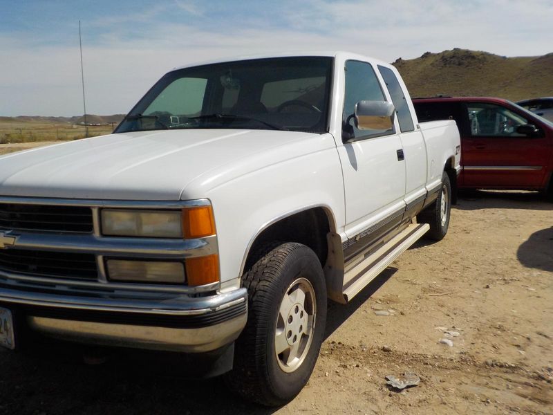 1994 - CHEVY TRUCK-1500 SERIES (1988-1999) - Used - Control Arm Front Lower - 4x4 Right - 4x4 Left