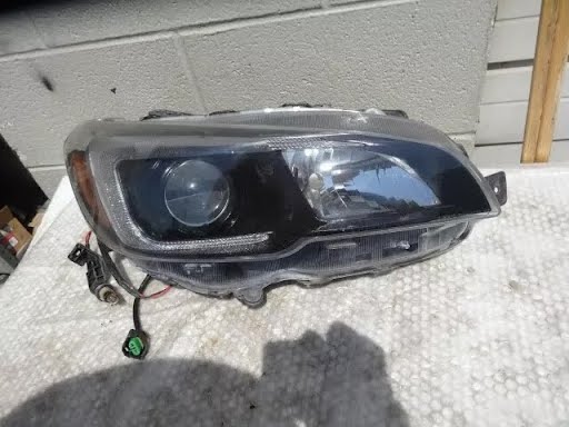 2018 - SUBARU IMPREZA - Used - Headlight Assembly - Passenger