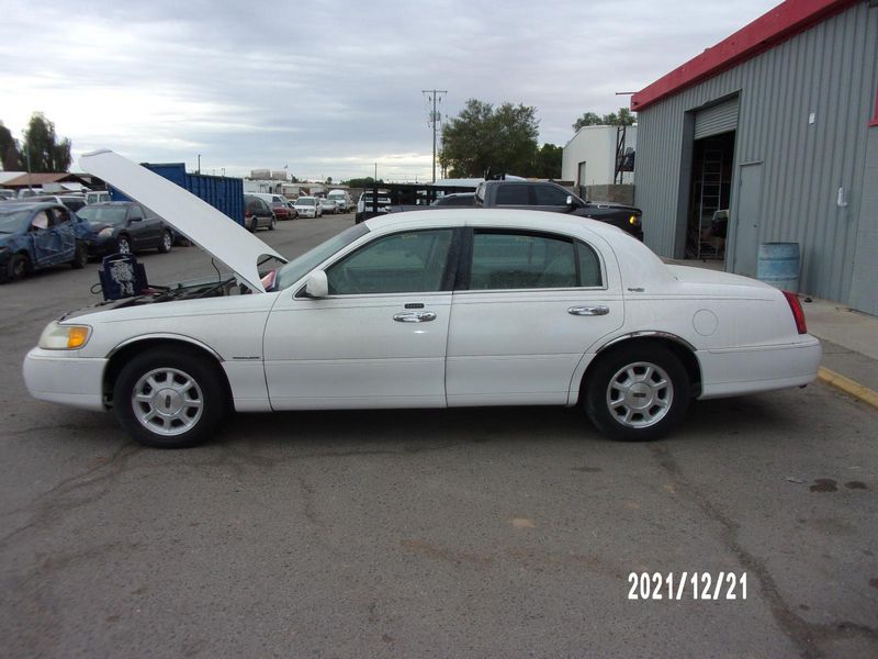 2002 LINCOLN OTHER - TOWN CAR Used Interior Trim Panel Door (Front) Front Left Inner; Cartier & Cartier L; Cartier