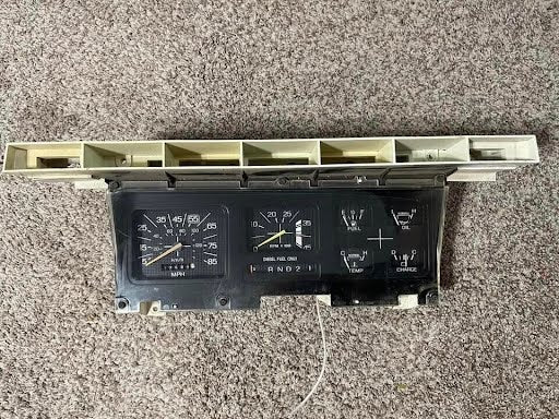 1986 - FORD TRUCK-F250 NOT SUPER DUTY (1999 DOWN) - Used - Speedometer (see also Instr. Cluster) - Clock/Gauges/Instument Cluster ( cluster gage WITH TACH )