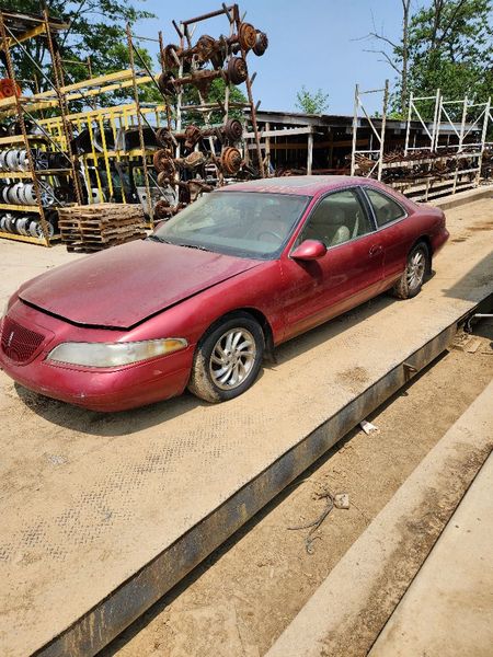 1998 - LINCOLN MARK SERIES - Used - CD Player/Radio - 10 DISC CHNGR -  CD player (remote trunk mounted)