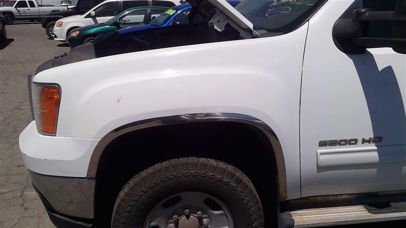 2012 GMC TRUCK-SIERRA 2500 (1999 UP) Fender LH Driver - Color White