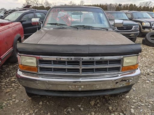 1993 - DODGE DAKOTA - Used - Steering Knuckle (see also Knee & Strut) - 4x4, 4 wheel ABS Right & Left