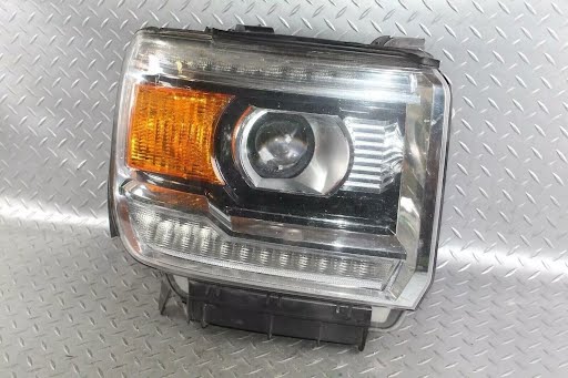 2015 - GMC TRUCK-SIERRA 1500 (1999 UP) - Used - Headlight Assembly - LED accents, RH