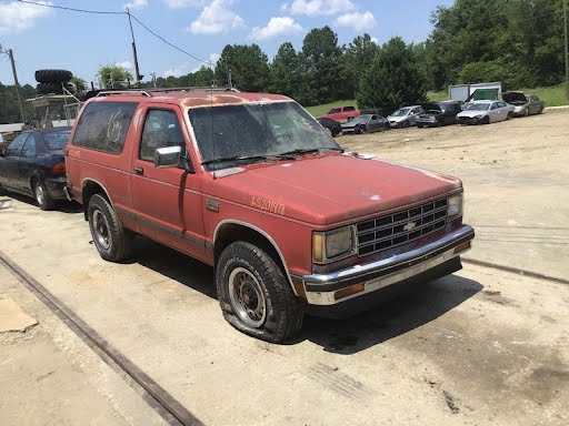 1993 - GMC JIMMY, S10/S15 - Used - Steering Knuckle (see also Knee & Strut) - 4x4, LH