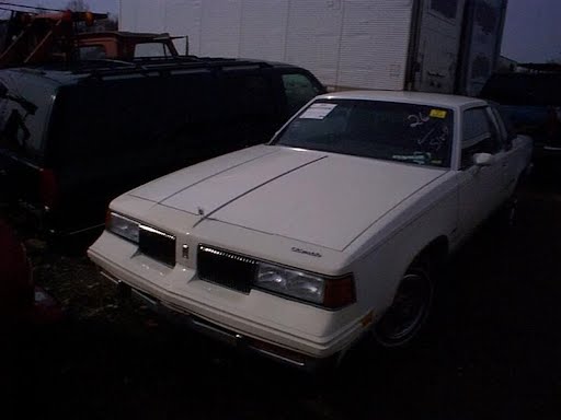 1985 - OLDSMOBILE CUTLASS (1973 UP) - Used - Fender - 2 Dr Left