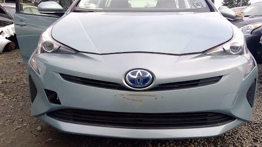 2017 - TOYOTA PRIUS - Used - Grille - Prius (VIN FU, 7th and 8th digit) Upper