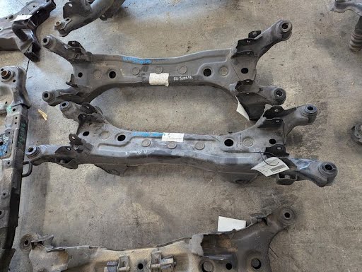 2008 - HYUNDAI AZERA - used - Rear Crossmember -  Rear, 3.8L - 55410-3K710