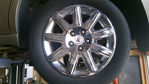 2011 CADILLAC DTS (2006 UP) Used Wheel 17x7, (9 spoke), chrome, opt N80