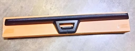 2008 - CADILLAC ESCALADE-EXT - Used - Tailgate Moulding