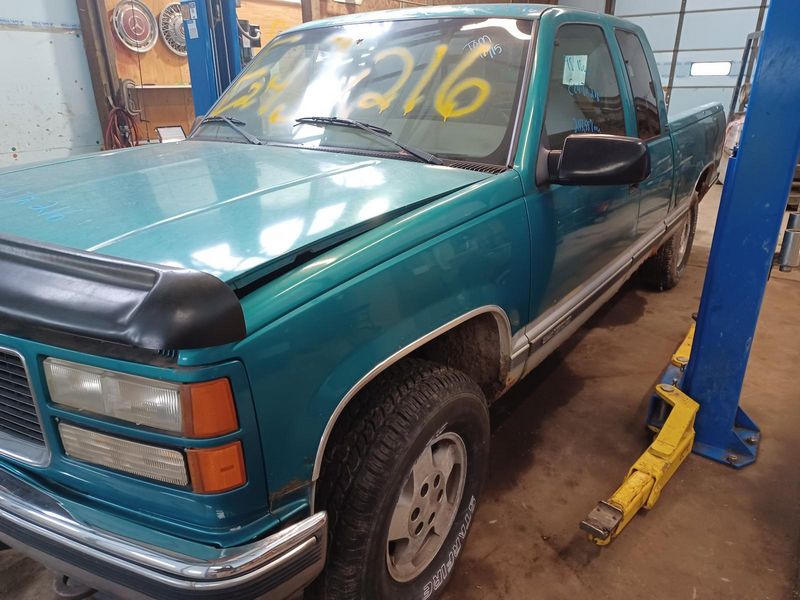 1995 GMC TRUCK-SIERRA 2500 (1999 UP) Used Trailer Hitch long bed factory