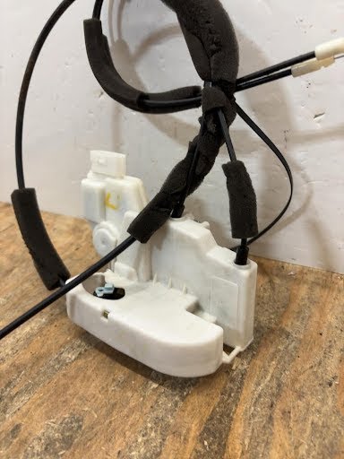 2011-NISSAN FRONTIER-Latch Front Door-Front Left; w/power locks