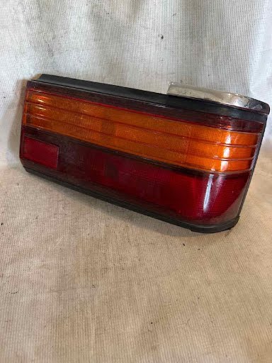 1990 TOYOTA CAMRY Used Tail Light