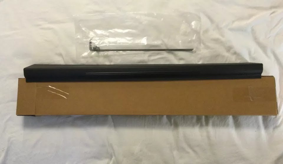 2015 Ford Truck F250-Tailgate molding trim upper center