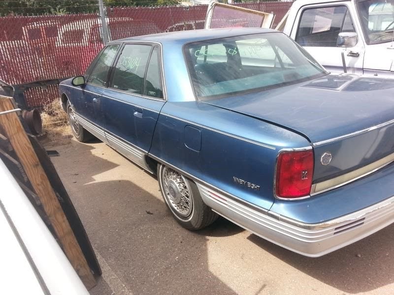 1993 OLDSMOBILE 88 (1980 UP) Used Column Steering with Key, Column Shift, radio control (opt UK3)