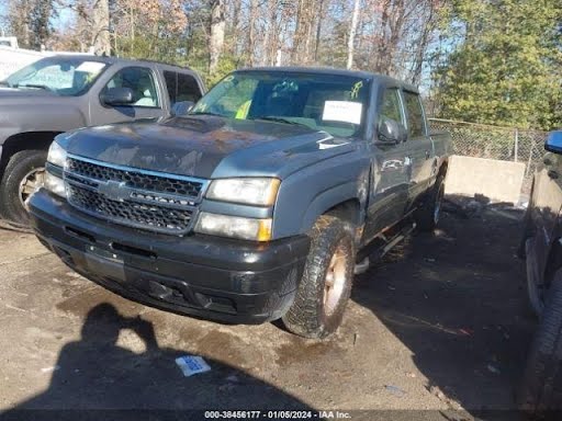 2007 - CHEVY TRUCK-SILVERADO 1500 (1999 UP) - Used - Steering Column -  Column Shift, classic style (creased door skin), w/o radio control