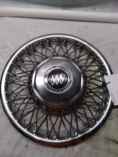 1986 - BUICK PARK AVE (1980 UP) - Used - Hub Cap/Wheel Cover - wire type