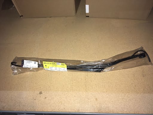 2004 - BUICK LESABRE (1980 UP) - Wiper Arm - Windshield Wiper Arm; Left; Custom & Limited - 10364941