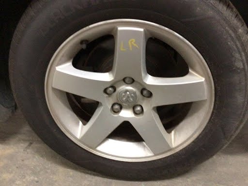 2008 - DODGE MAGNUM - Used - Wheel - 17x7, alloy (5 spoke, without indented spokes) - (2 Rims)