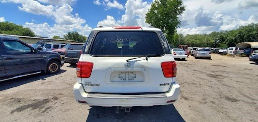 2004 - TOYOTA SEQUOIA - Used - Third Brake Light - Tail gate mounted -  81570-0c020