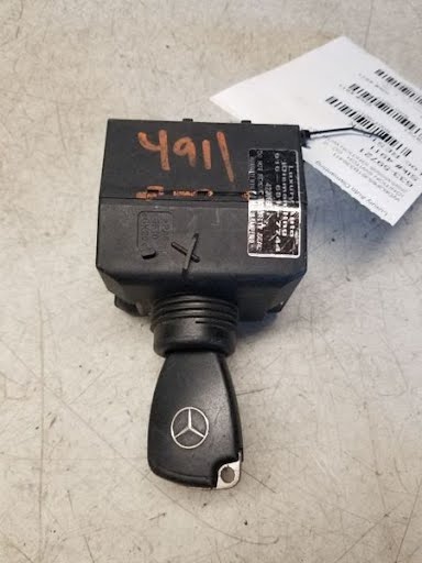 2002 - MERCEDES E CLASS - Used - Ignition Switch - 210 Type, E320 - With Key