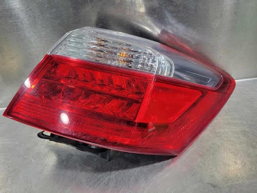 2014-HONDA ACCORD-Tail Light-Sdn, quarter mounted, LED accent, (1 incandescent bulb), Hybrid (all models), RH