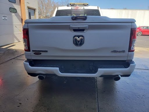 2023 DODGE TRUCK-1500 (1994 UP) Used Tailgate/Trunk Lid new style (6 lug wheel), conventional tailgate (one piece tailgate), Ram's head (emblem) White (PW7)